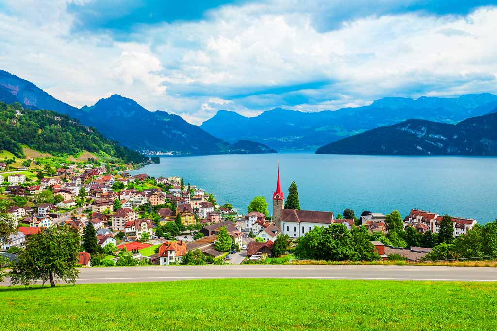 The 15 Most Beautiful Lake Towns in Europe - Seite 11 von 15 - Fritzguide