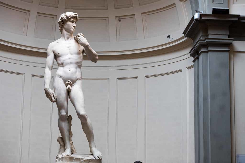 Michelangelos Davidstatue in der Accademia-Galerie in Florenz