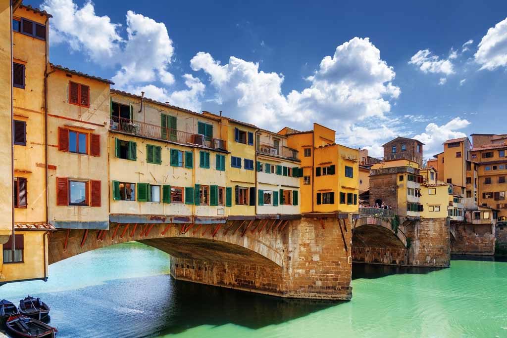 Die Ponte Vecchio ist eine der beliebtesten Fotomotive von Florenz