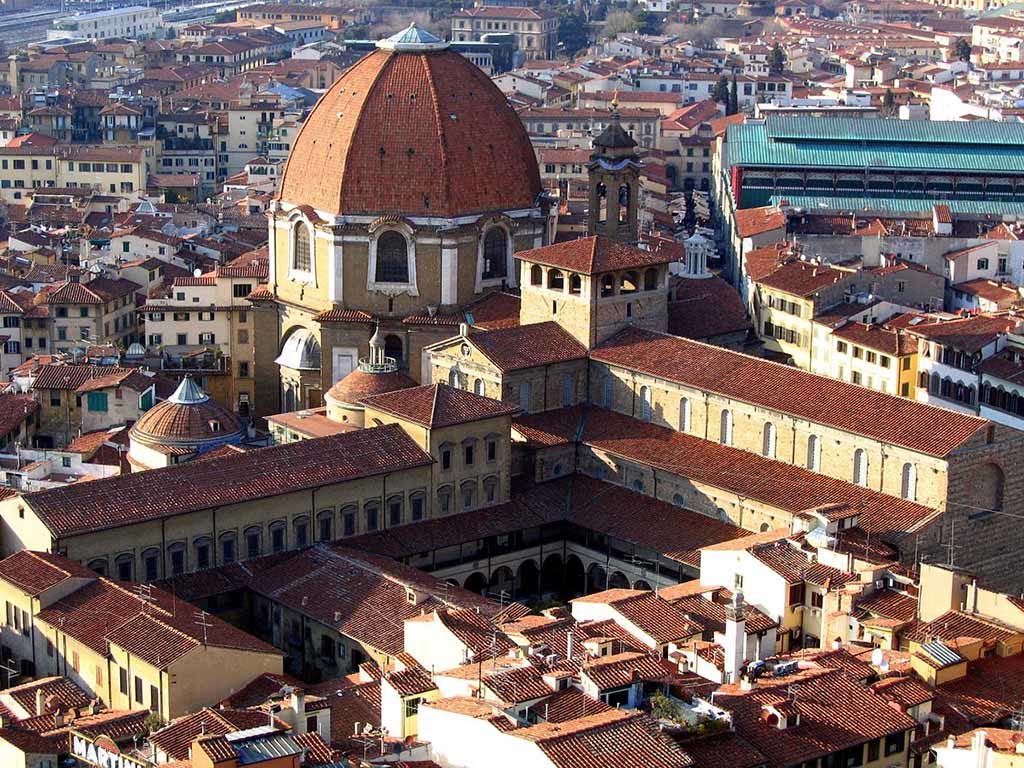 Die Basilica di San Lorenzo in Florenz wurde im Auftrage der Medici erbaut