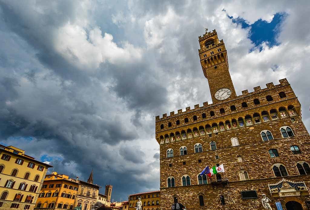 Der Palazzo Vecchio auf der Piazza della Signoria, in Florenz in Italien