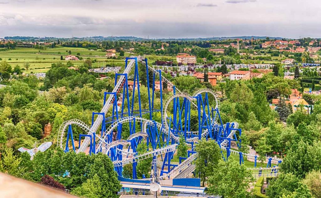 Die Achterbahn im Freizeitpark Gardaland, Italien Foto: Bigstock