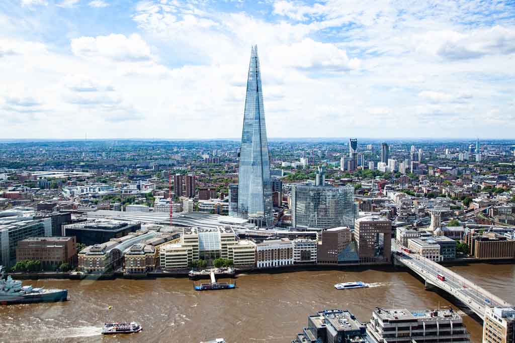 The Shard in London ist der zweitgrößte Wolkenkratzer in Europa