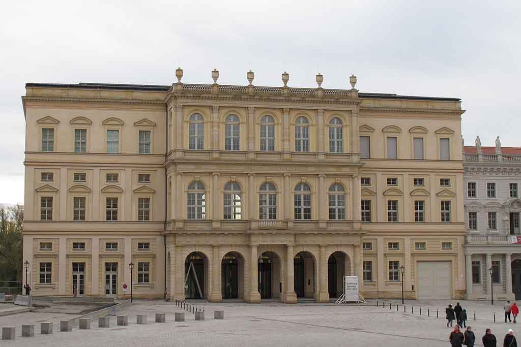 Das Museum Barberini im rekonstruierten Palais Barberini amAlen Markt in der historischen Mitte Potsdams