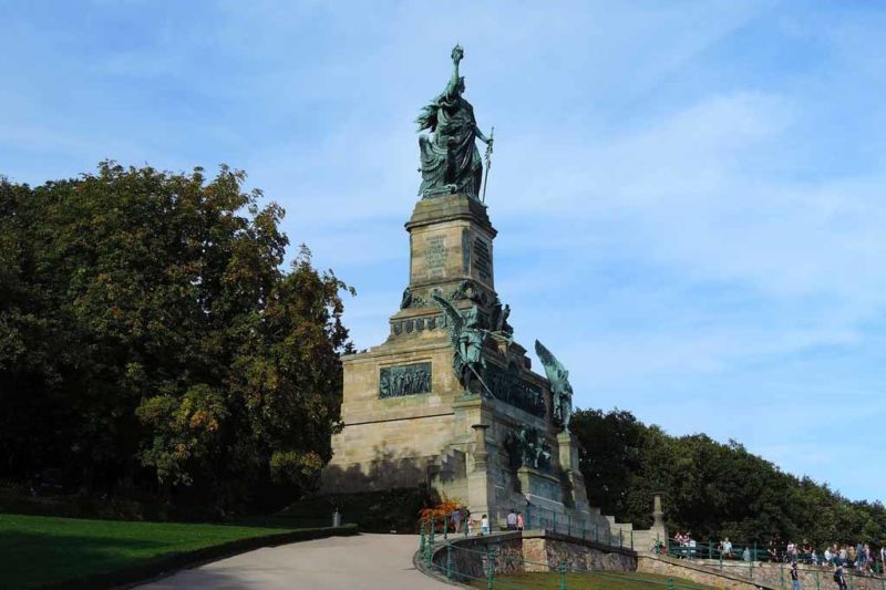 Niederwalddenkmal in Rüdesheim erinnert an die Deutsche Einheit 1871